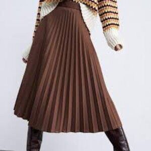 Brown polyester pleated skirt